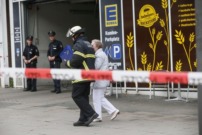 The Latest: 1 dead, 4 wounded in German supermarket attack