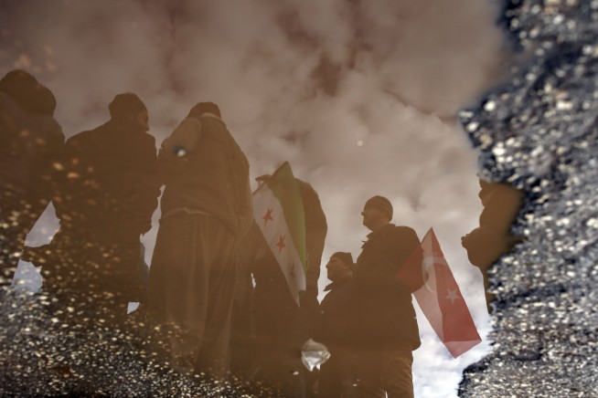 France, Russia reach compromise as Aleppo rescue uncertain