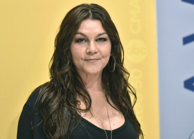 Grammy-winning country star Gretchen Wilson arrested