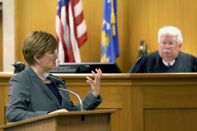 Jury: Wisconsin girl mentally ill in stabbing of classmate