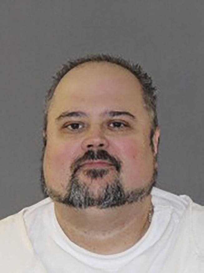 Appeals court stops planned execution of Texas inmate convicted of killing a fellow prisoner