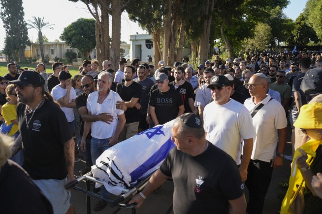 Israelis erupt in protest to demand a cease-fire after 6 more hostages die in Gaza