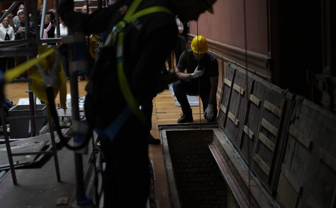 Masterpiece leaves storage as Antwerp museum nears reopening