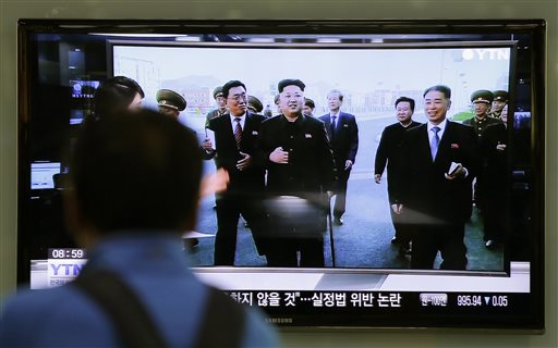 North Korean leader reappears publicly _ with cane