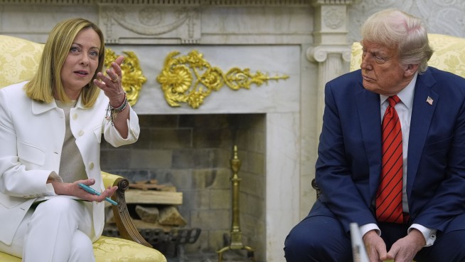 Trump says he's in 'no rush' to end tariffs as he meets with Italy's Meloni