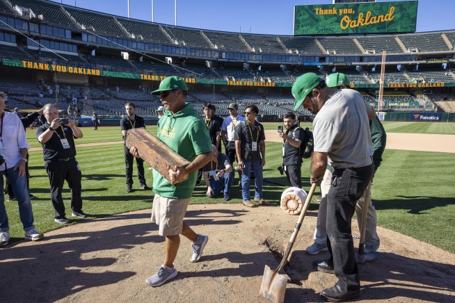 Athletics bid emotional farewell to Oakland Coliseum that they called home since 1968