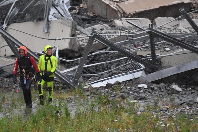 The Latest: Genoa mayor says 25 killed in highway collapse