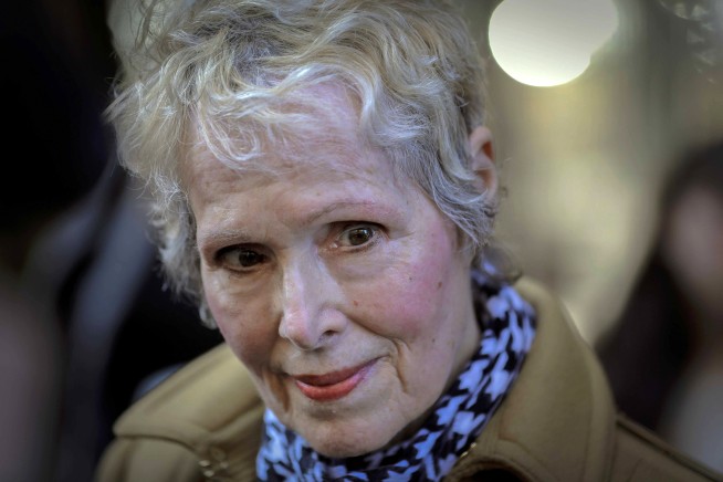 Fed lawyers: Trump not liable for 'crude' remarks at accuser