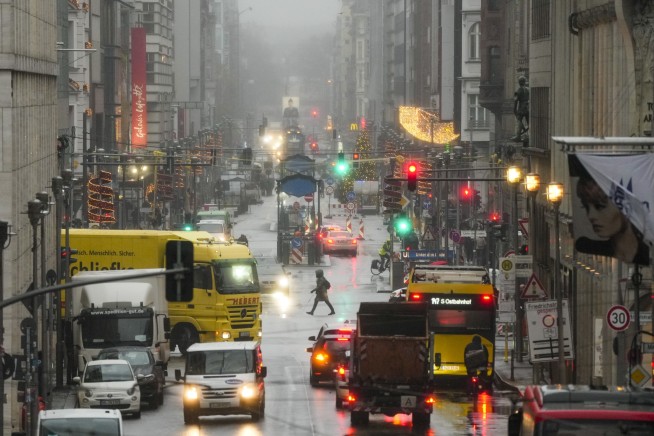 Brazil and Japan report first cases of the omicron variant