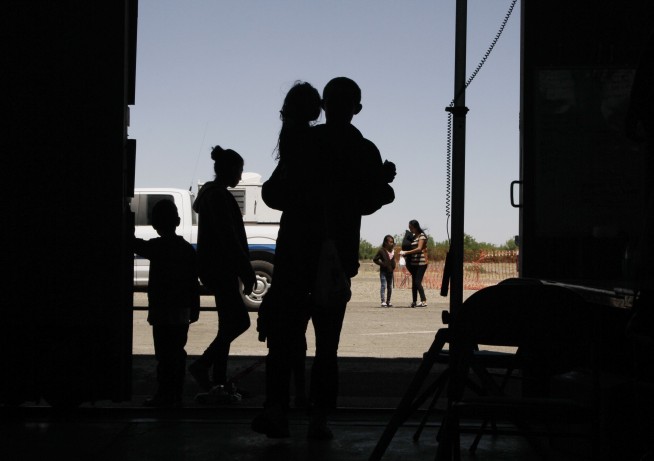 Attorneys: Texas border facility is neglecting migrant kids