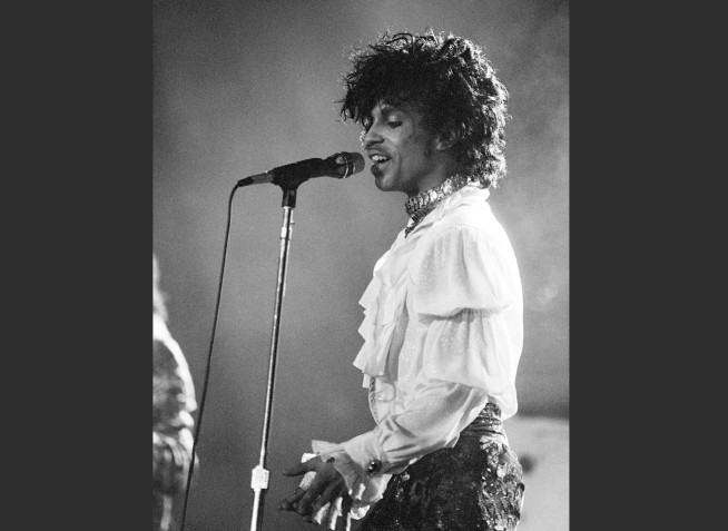 The Latest: Sales of Prince's music soar after news of death