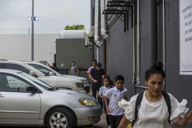 Gun battles sweep Culiacan after troops locate Chapo's son