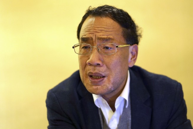 Chinese scientist who first published COVID sequence stages protest after being locked out of lab