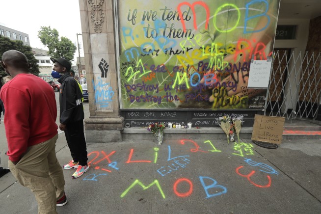 Shooting in Seattle protest zone leaves 1 dead, 1 injured