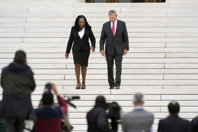 Justice Jackson makes Supreme Court debut in brief ceremony
