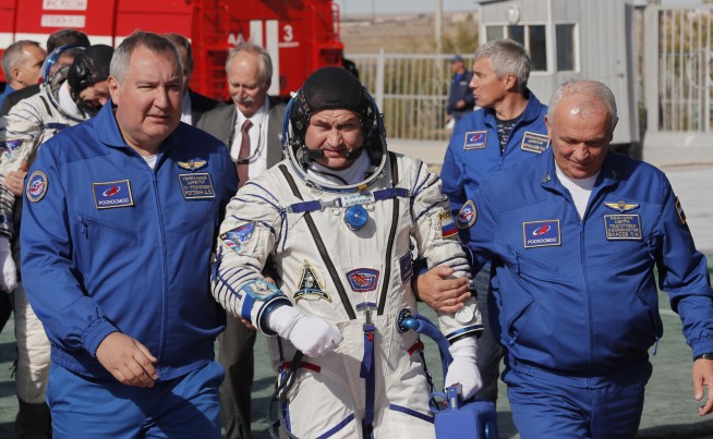 US, Russian astronauts safe after emergency landing