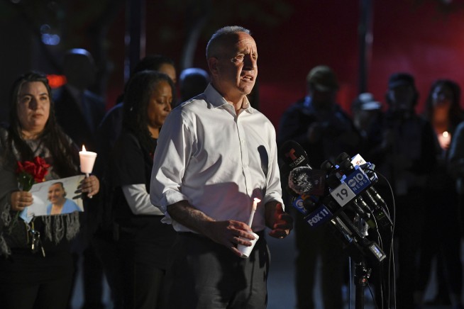 Police: At least 5 gunmen involved in Sacramento shooting