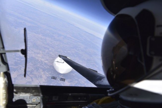 Pentagon releases pilot's close-up photo of Chinese balloon