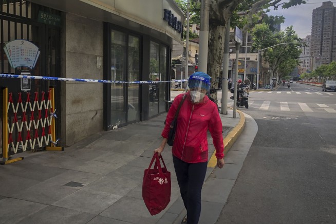 Shanghai moves toward ending 2-month COVID-19 lockdown