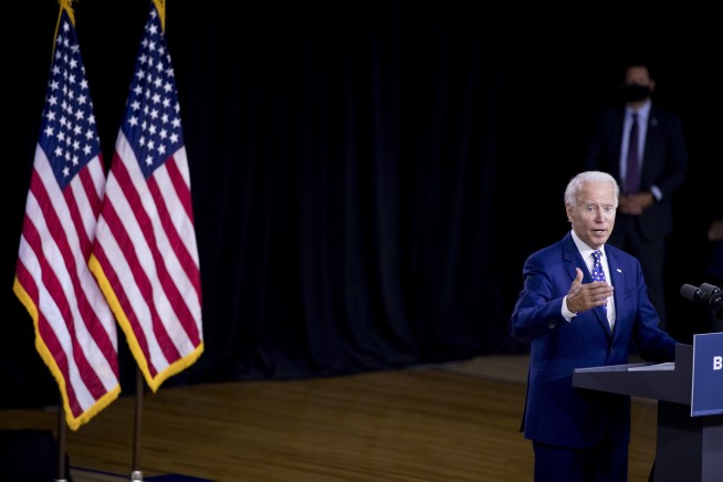 Biden's notes: ‘Do not hold grudges’ against Kamala Harris