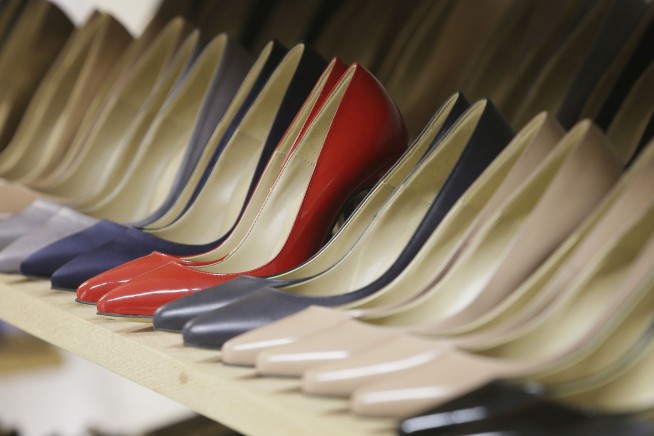 UK lawmakers to companies: End sexist high-heel dress codes