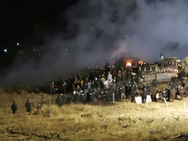 Judge orders Dakota Access pipeline shut down pending review