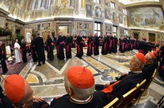 Pope Knocks Vatican's 'Spiritual Alzheimer's'