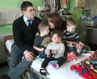 Couple Marry in 4-Year-Old Son's Hospital Room