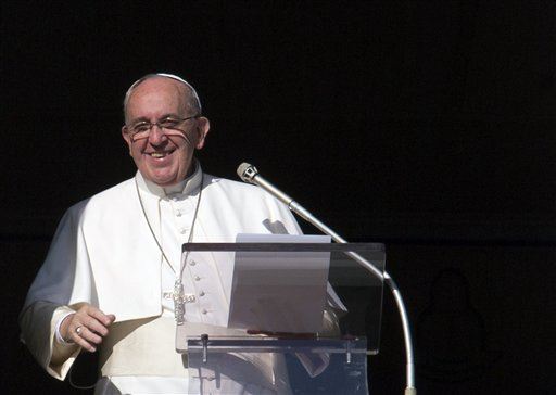 Filipino Cops to Suit Up in Diapers for Pope's Visit