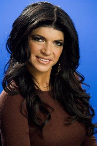 Teresa Giudice s Prison Complaints Hair Extensions Ban Bland Food