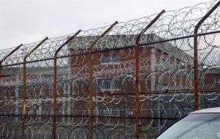 New York Hired Prison Guards With Gang Ties