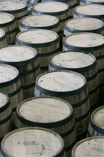 US Boozers Sour on Scotch