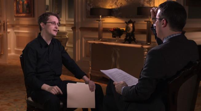 Snowden, John Oliver Explain NSA Spying in Terms of Dirty Pics
