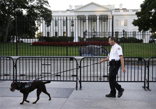White House Plans to Add Spikes to Fence