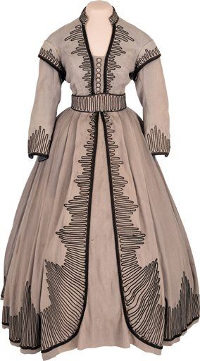 $20 Gone With the Wind Dress Sells for $137K