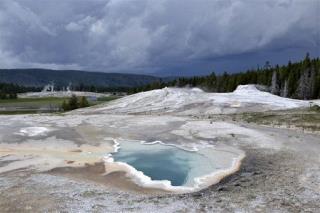 Enormous Magma Reservoir Found Under Yellowstone
