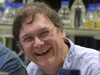 Nobel Laureate Complains About 'Girls in Labs'