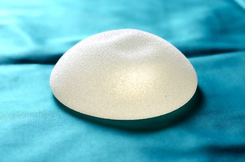 Cops: Woman Smuggled Cocaine in Breast Implants