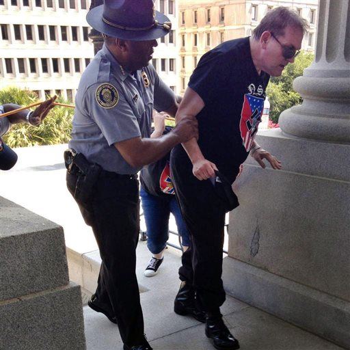 Black Cop's Kindness to White Supremacist Hailed
