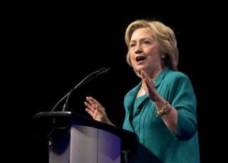Clinton Wants to Throw $350B at Making College Free, Cheap