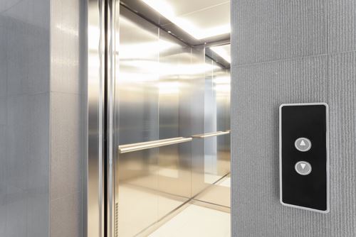 Desperate Burglar Stuck in Elevator Calls 911: Cops