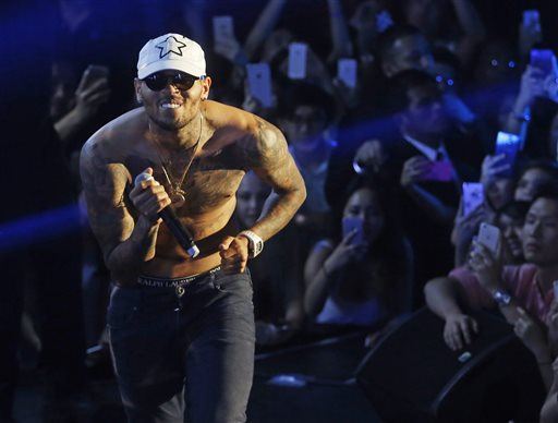 Chris Brown Might Not Be Allowed Down Under