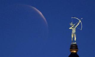 4 NASA Tips for Taking Photos of Lunar Eclipse