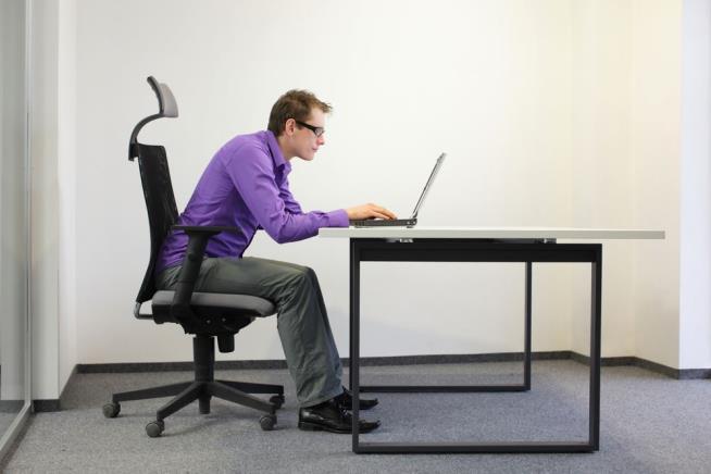 Try This Sit-Stand Formula for Every 30 Minutes at Work