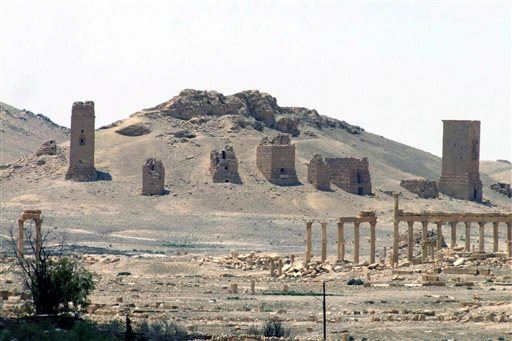 ISIS Destroys Ancient 'Arch of Triumph'