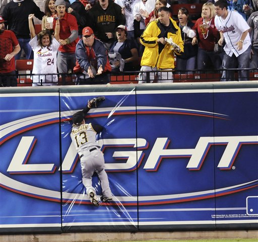 Pirates Score Four in 10th, Beat Cardinals 8-4