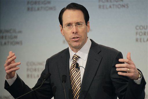 AT&T CEO on Bizarre Reply to Customer: 'We Blew It'