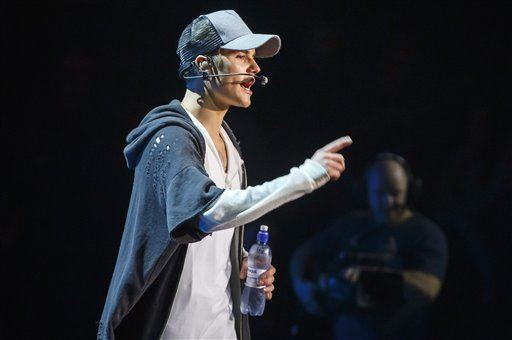 Bieber Storms Out of Concert