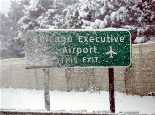 Chicago Area Braces for 8 Inches of Snow