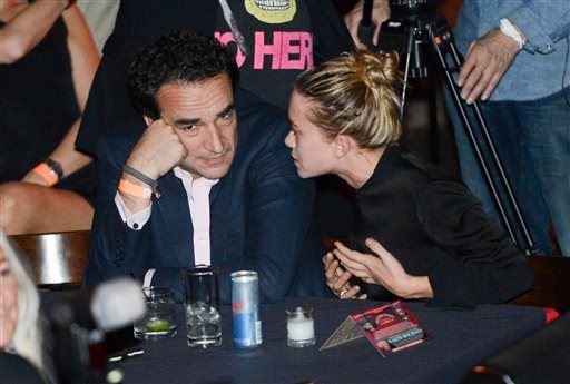 Mary-Kate Olsen, Olivier Sarkozy Marry